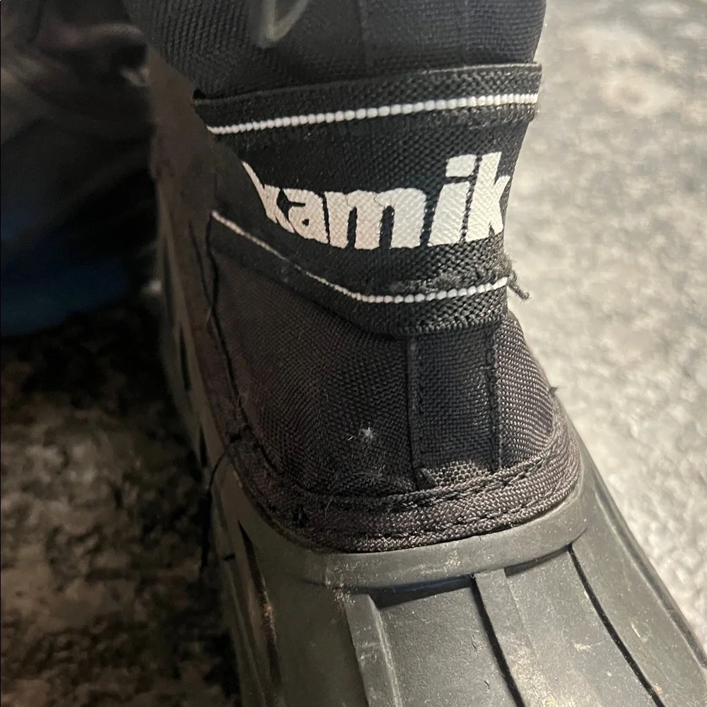 Kamik Black Snow Boots with Drawstring.  Good condition. Believed to be a 3